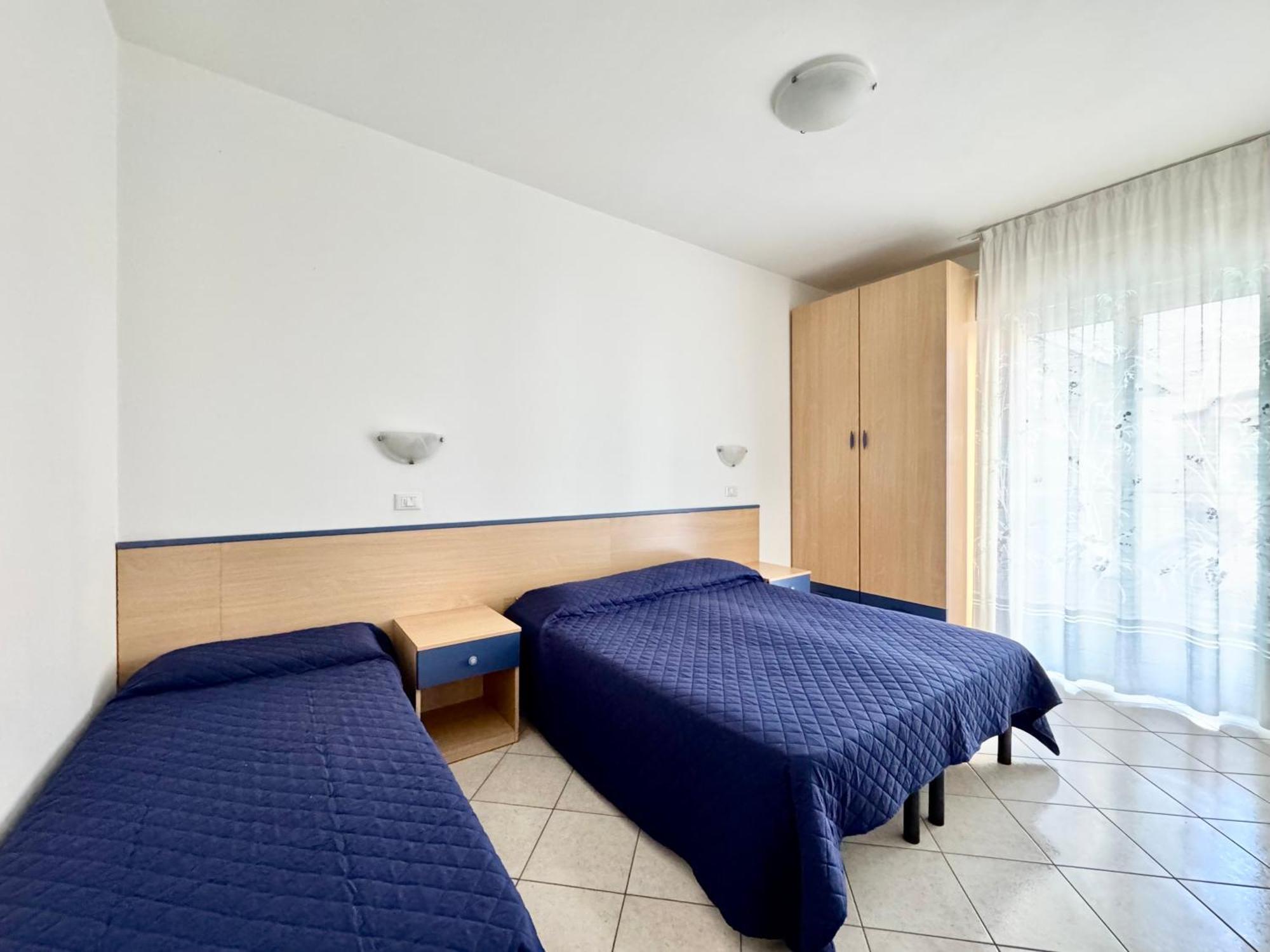 Rialto Apartment Линяно Сабиадоро Екстериор снимка